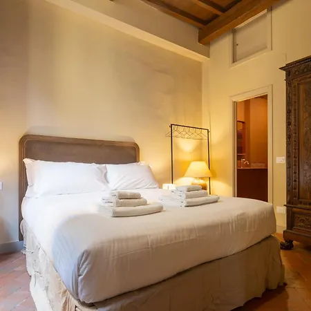 Apartment Renaissance Tower Florence